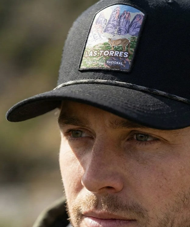 Jockey Trucker Parque Nacional Torres Del Paine Puma