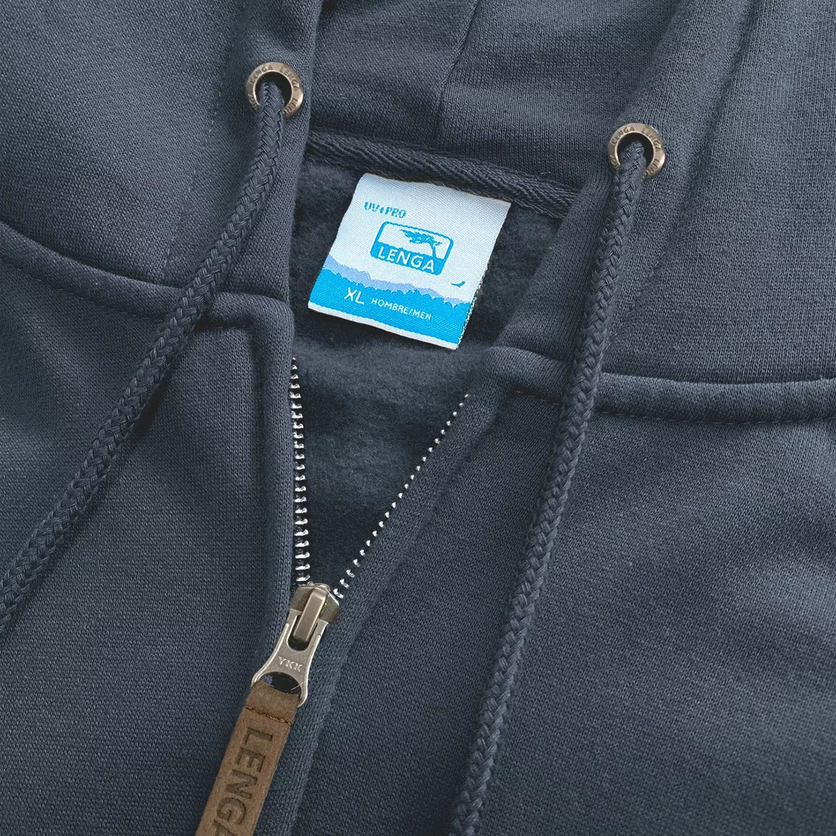 Polerón con Gorro y Cierre Lingue Sustentable