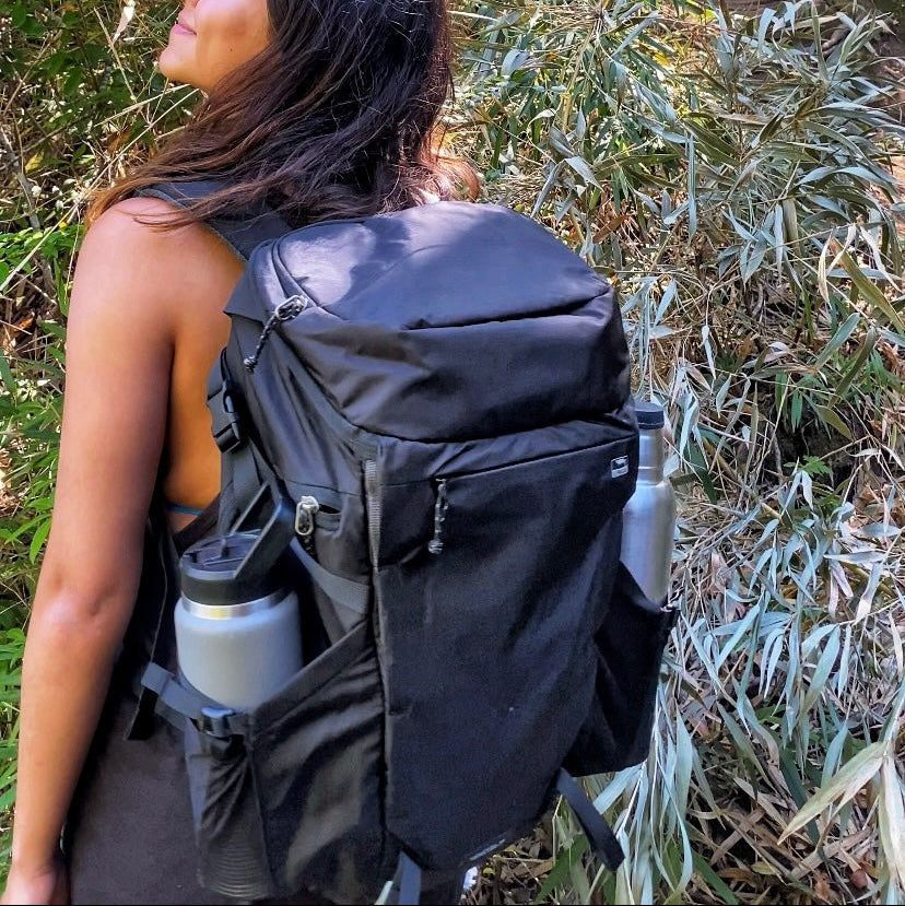 Pack Mochila Tripaicura 28Lts + Botella Acero 750ml