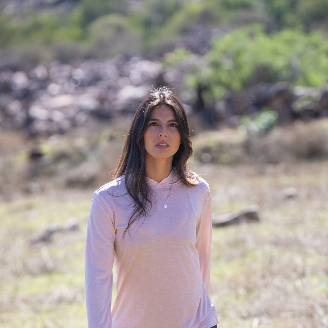 Polera con capucha Grit-dry UPF+50 Nayla