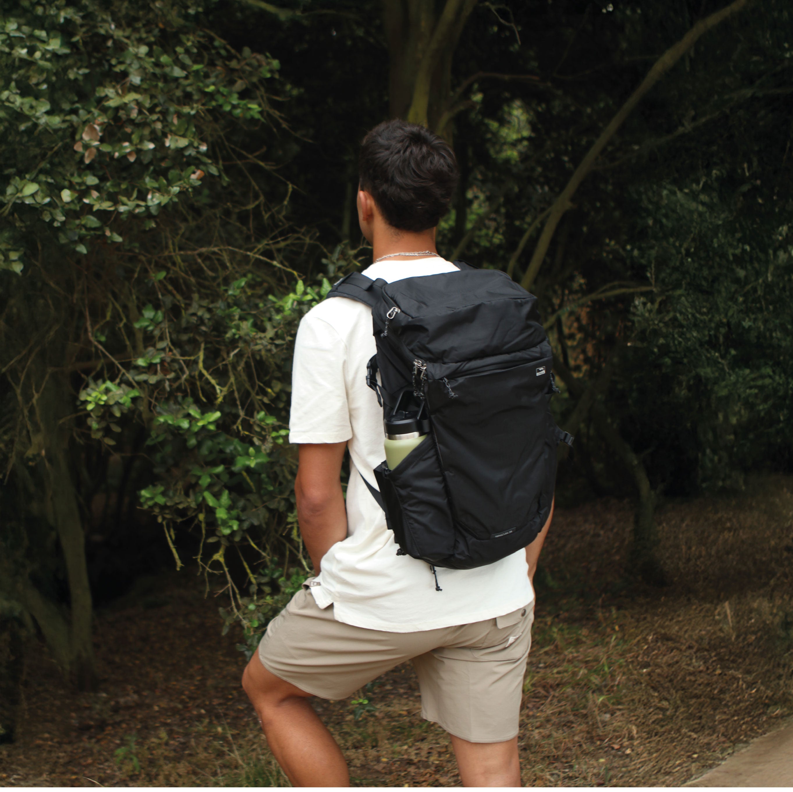 Pack Mochila Tripaicura 28Lts + Botella Acero 750ml