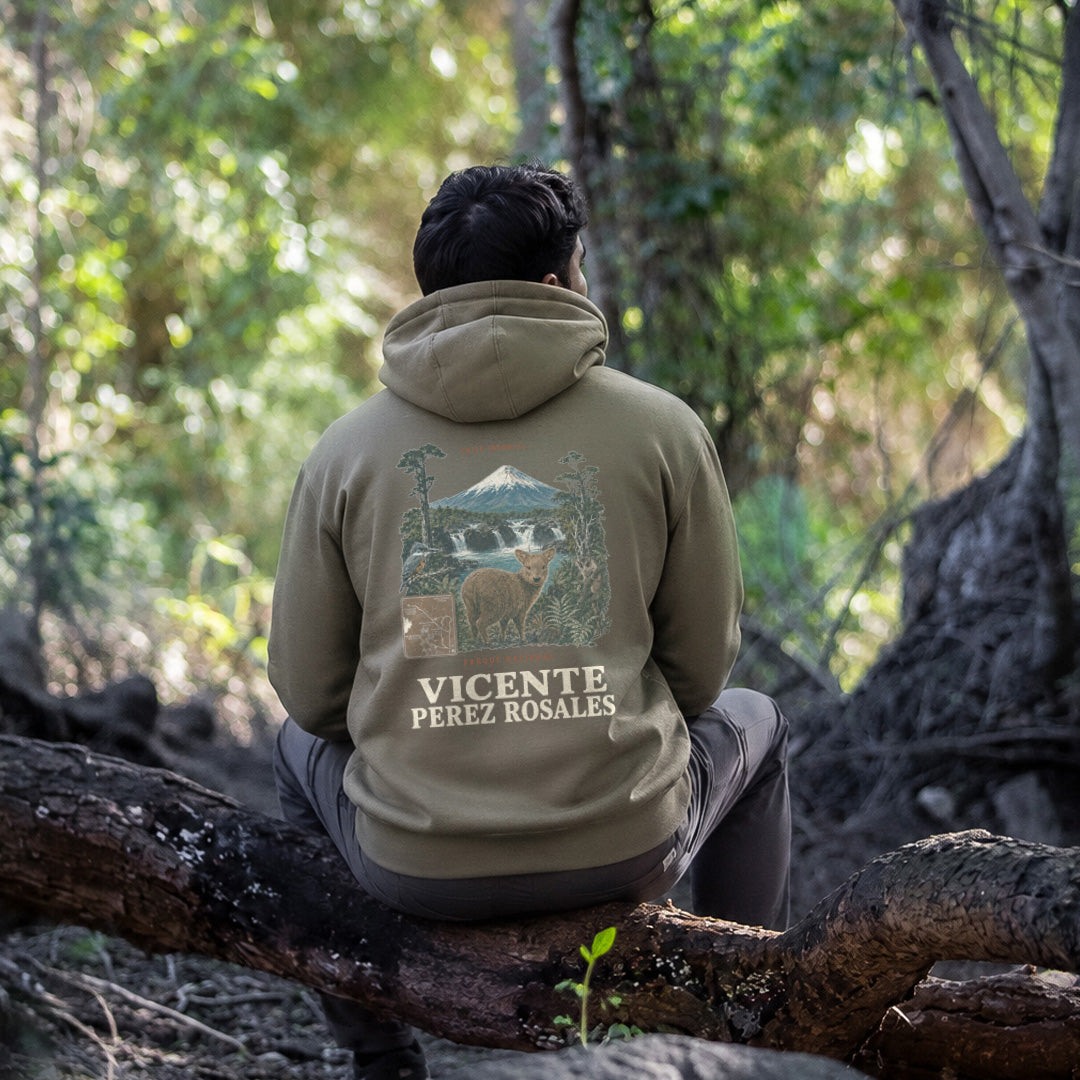 Polerón con gorro Vicente Perez Rosales Fauna Chile Indómito